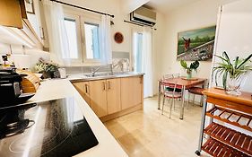 Elli & Klairi Apartment